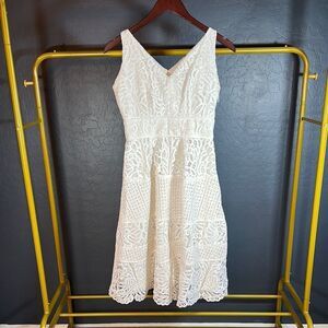 Cream Sleeveless‎ V-Neck Midi Sundress
